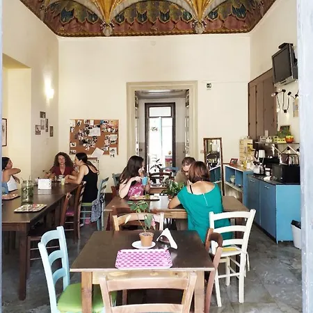 Degli Elefanti Hostel