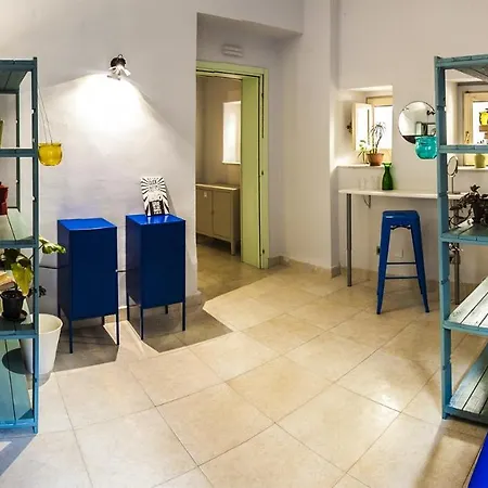 Degli Elefanti Hostel