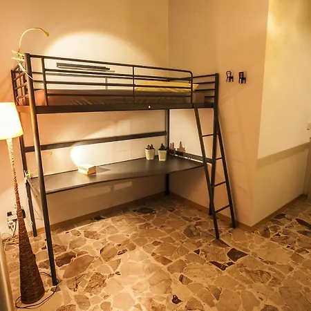 Degli Elefanti Hostel