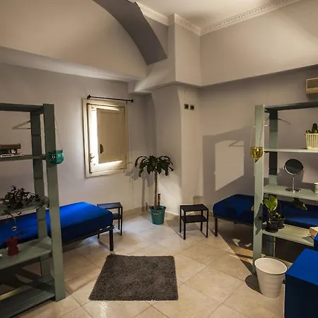 Degli Elefanti Hostel *