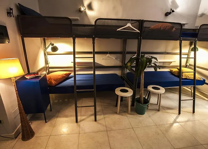 Degli Elefanti Hostel